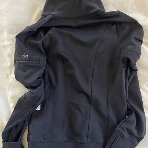 ALO Women’s Contour Jacket NWT (size small)